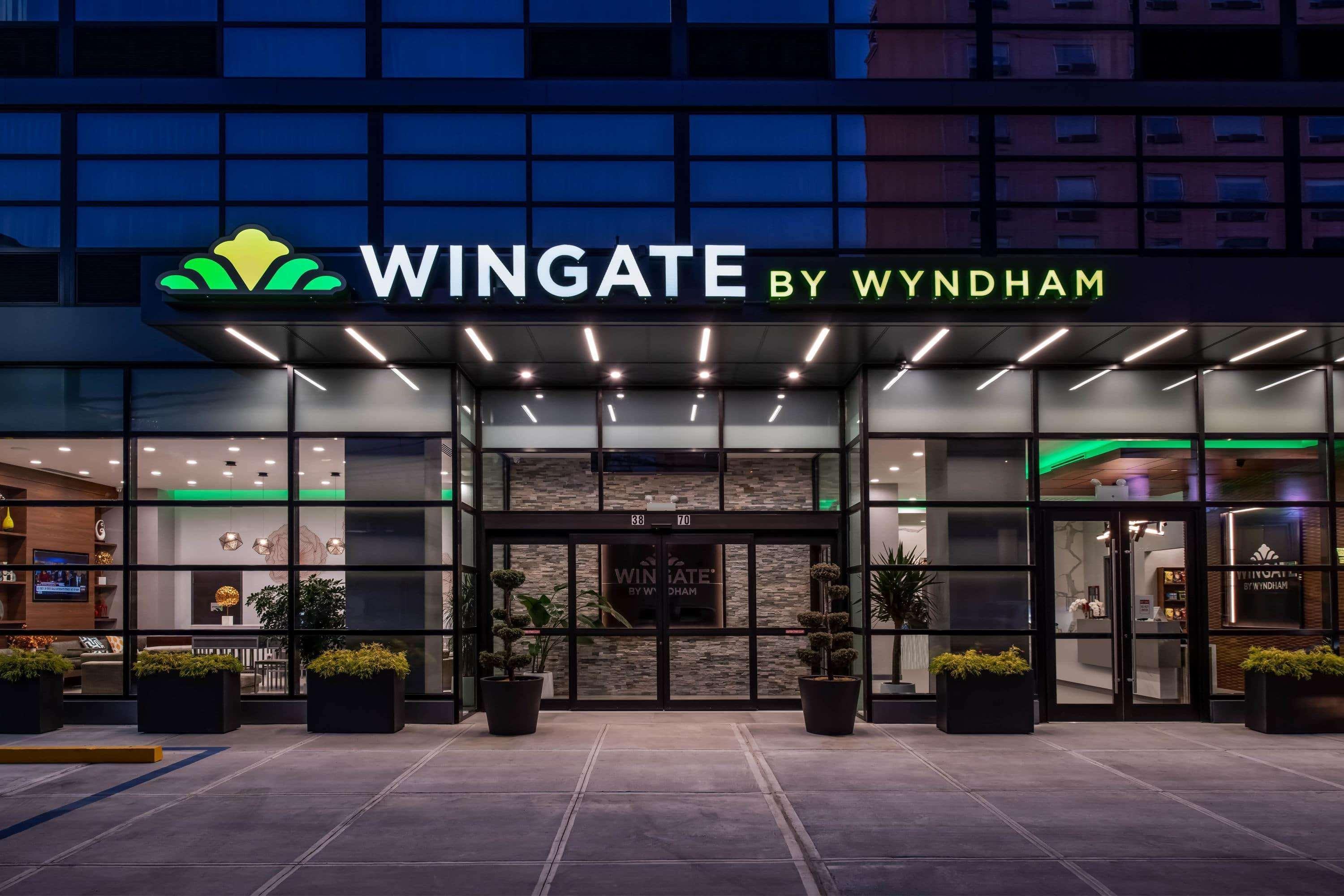 Wingate By Wyndham Long Island City Нью-Йорк Экстерьер фото